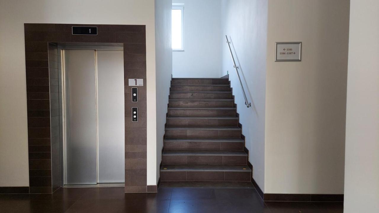 Apartment Moser 1303 Карловы Вары Экстерьер фото